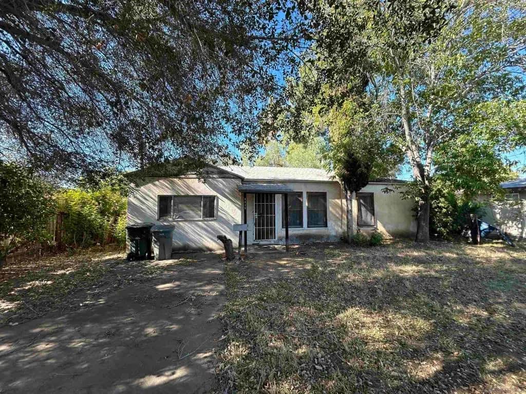 1119 S Juniper, Escondido, CA — listing photo 1