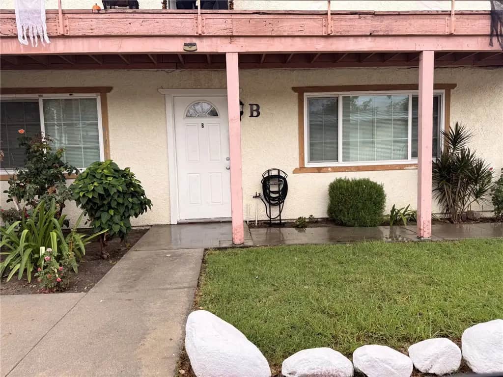 2227 Mentone Boulevard B, Mentone, CA — listing photo 1