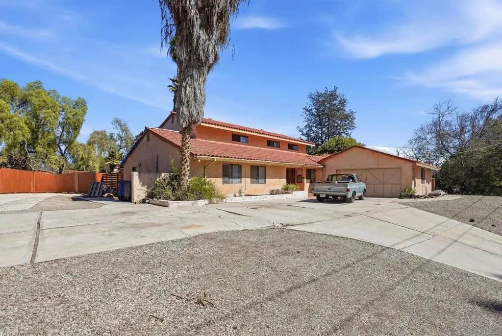 5747 Pray St, Bonita, CA — listing photo 1