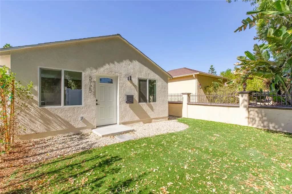 5725 Rhea Avenue, Tarzana, CA — listing photo 1