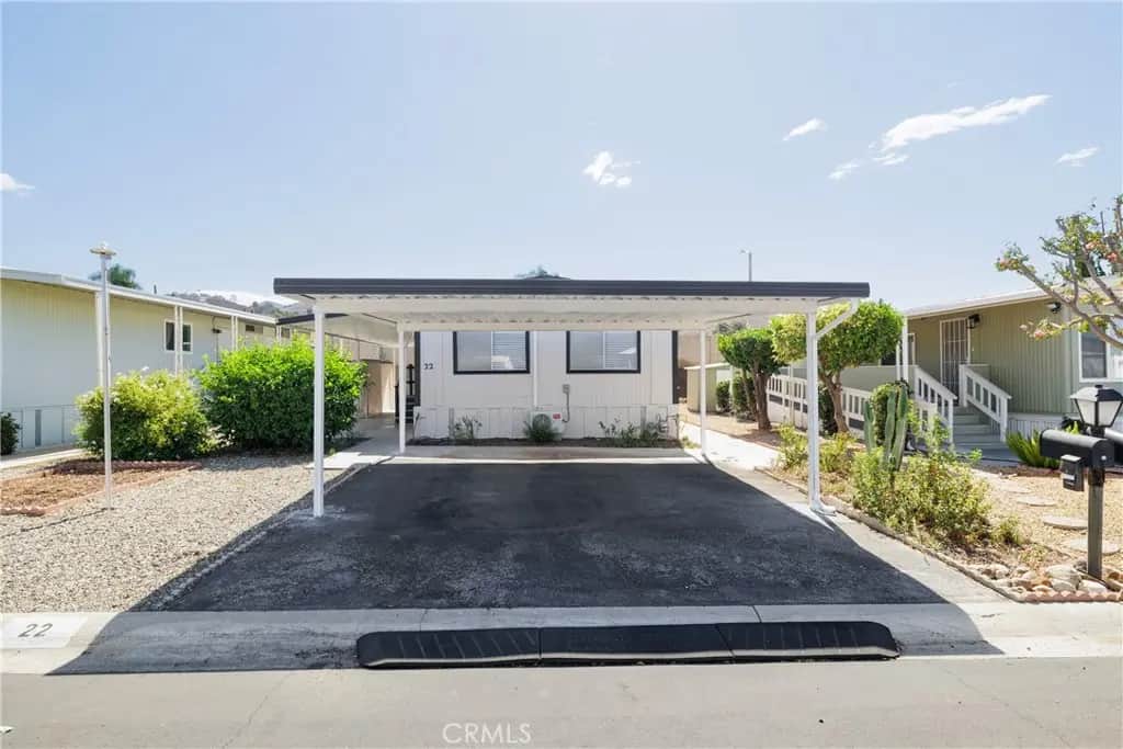3700 Buchanan Street 22, Riverside, CA — listing photo 1