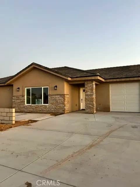 21819 Hercules 1, Apple Valley, CA — listing photo 1