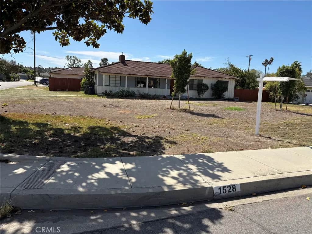 1528 E Vine, West Covina, CA — listing photo 1