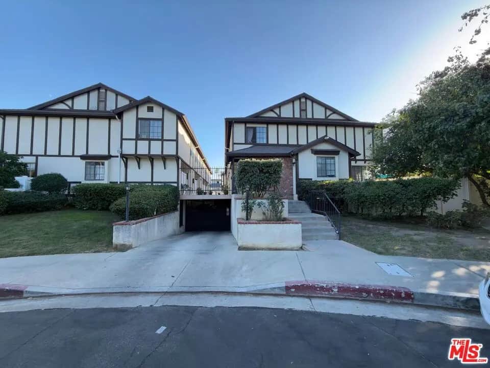 19620 Wyandotte Street 3, Reseda, CA — listing photo 1