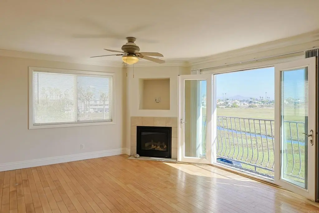 1220 Seacoast Drive 16, Imperial Beach, CA — listing photo 1