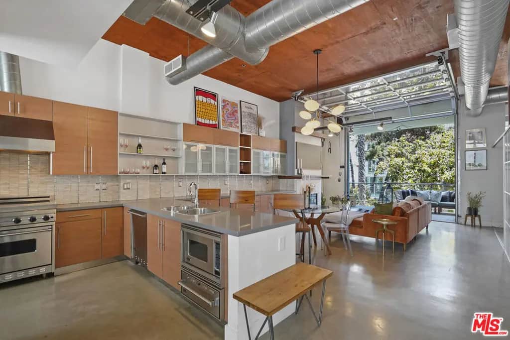 1152 N La Cienega Boulevard 102, West Hollywood, CA — listing photo 1