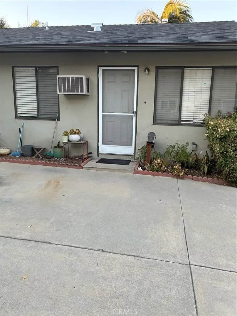63 S Roosevelt, Pasadena, CA — listing photo 1