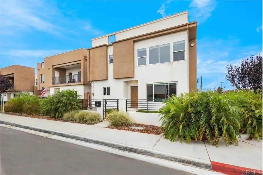 1251 Cypress Avenue, Imperial Beach, CA — listing photo 1