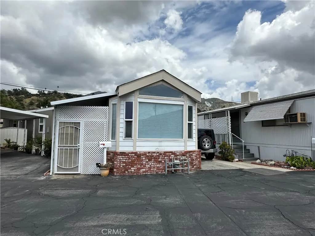 1020 Bradbourne Avenue 77, Duarte, CA — listing photo 1