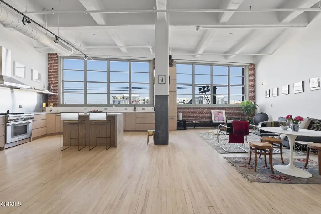 1850 Industrial Street 407, Los Angeles, CA — listing photo 1