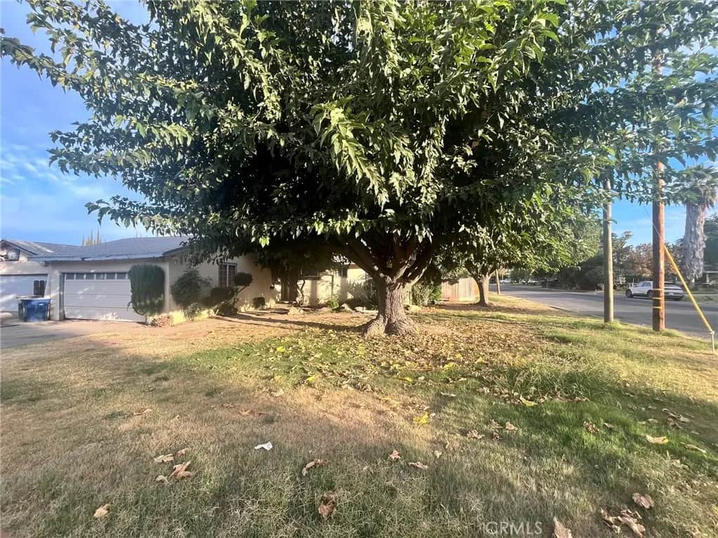 1237 E Alexander, Merced, CA — listing photo 1
