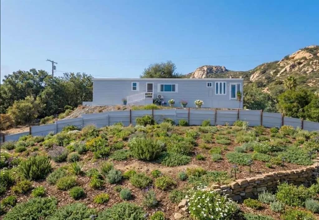 11155 San Antonio Way, Valley Center, CA — listing photo 1