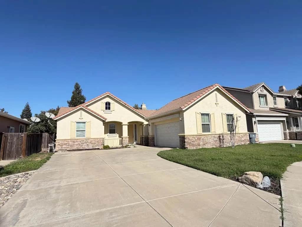 5487 Cooper Court, Riverbank, CA — listing photo 1