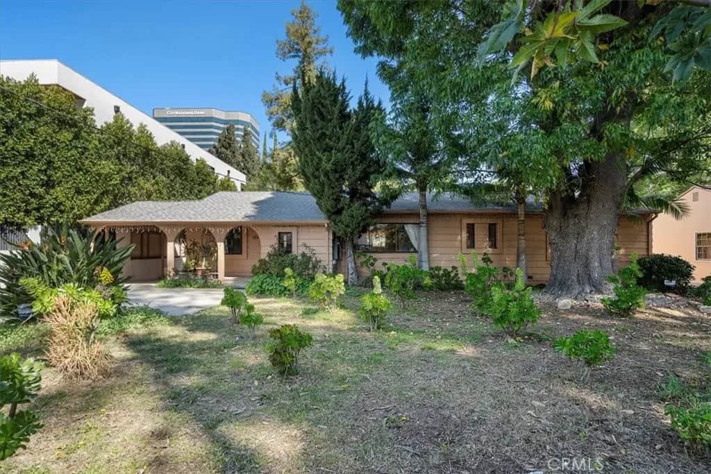 15227 Greenleaf Street, Sherman Oaks, CA — listing photo 1