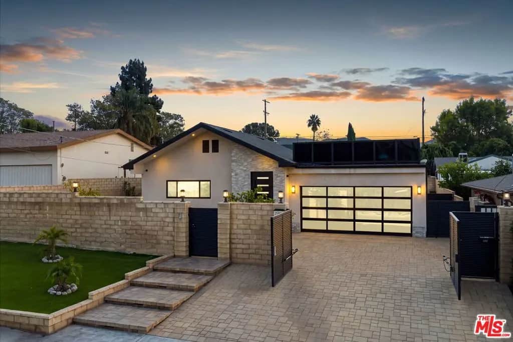 7844 Wentworth Street, Sunland, CA — listing photo 1