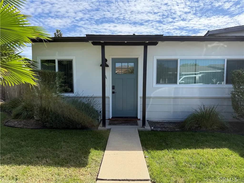 241 Costa Mesa St, Unit A, Costa Mesa, CA — listing photo 1