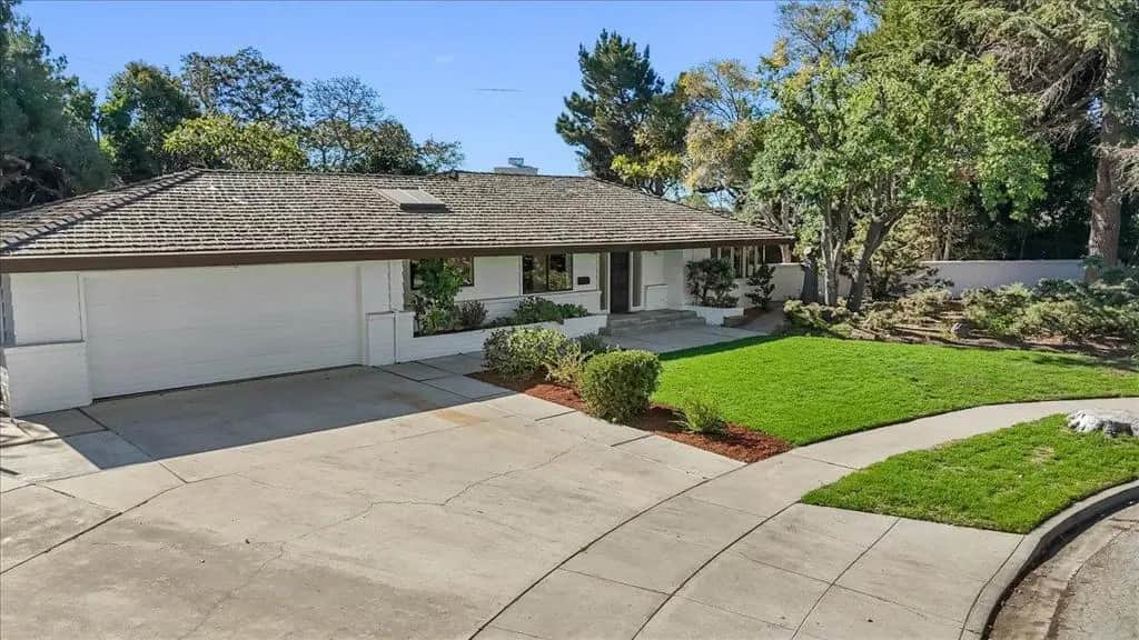 21 San Fernando Circle, Salinas, CA — listing photo 1