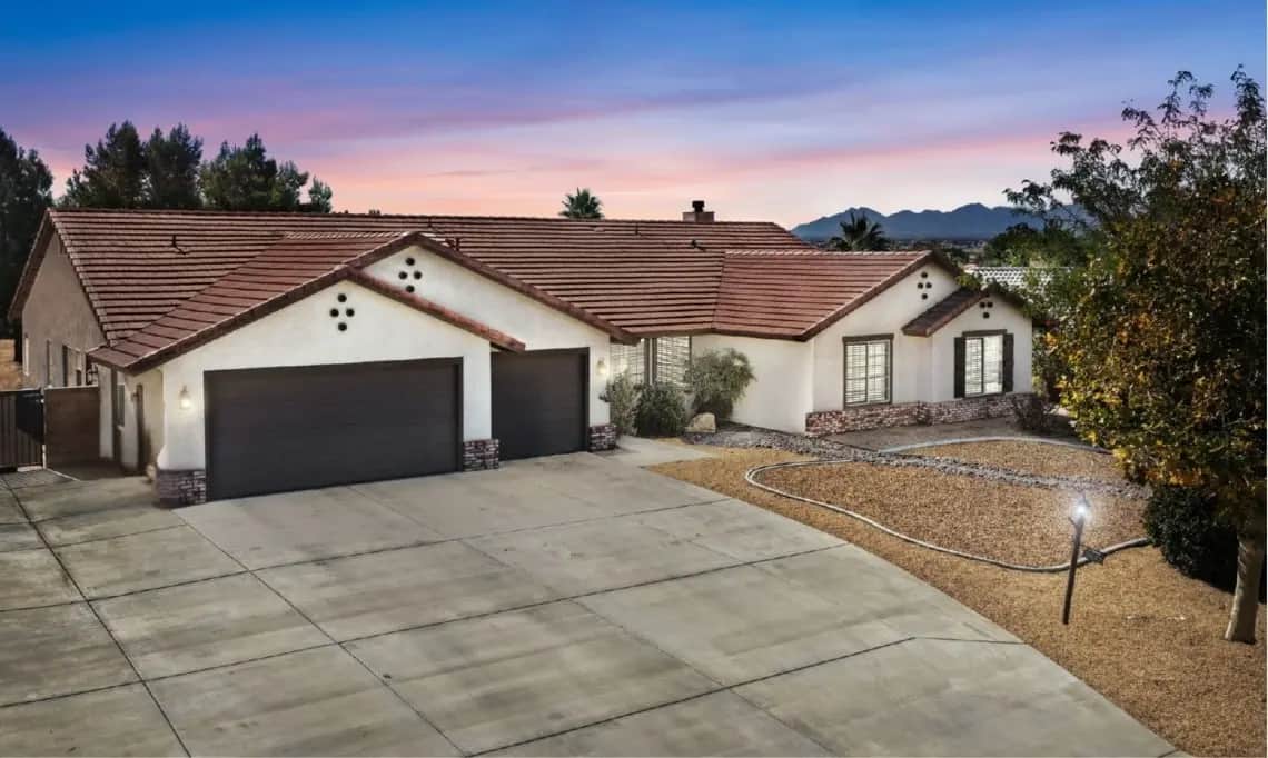 19649 Powhatan, Apple Valley, CA — listing photo 1