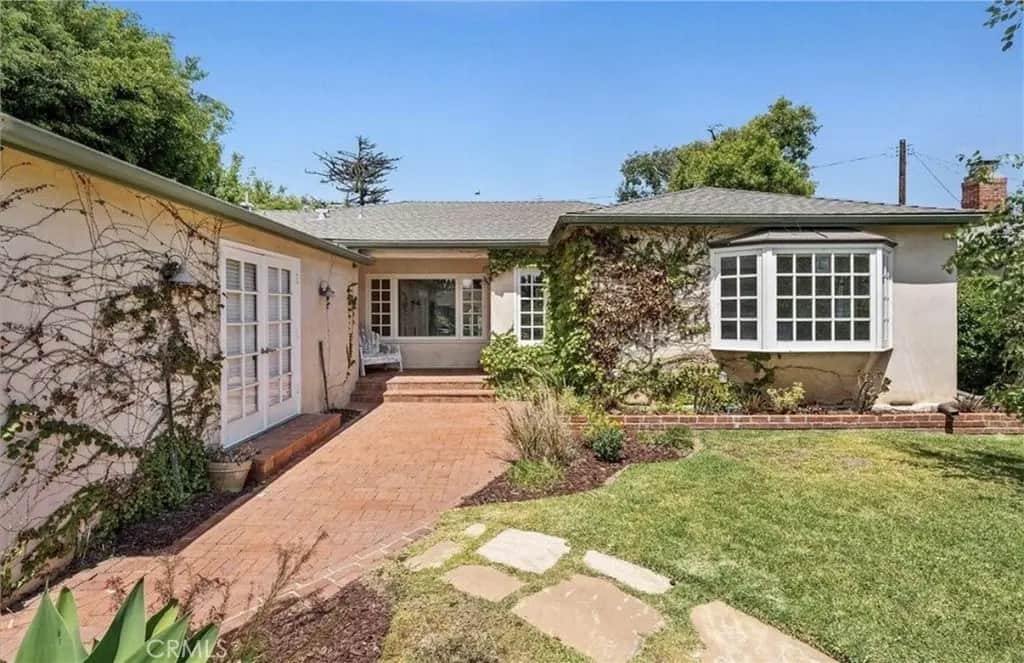 7734 Hosford Avenue, Westchester, CA — listing photo 1