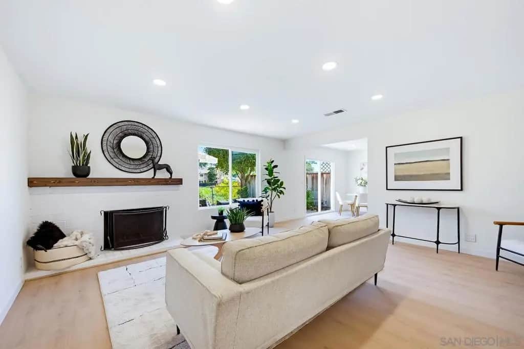 4502 Sierra Morena Ave, Carlsbad, CA — listing photo 1
