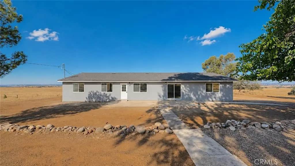 4728 Zorro, La Grange, CA — listing photo 1