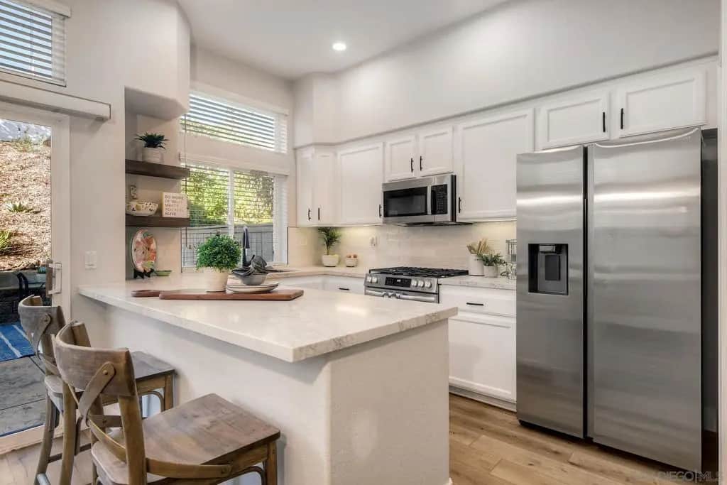 16928 Robins Nest Way 2, San Diego, CA — listing photo 1