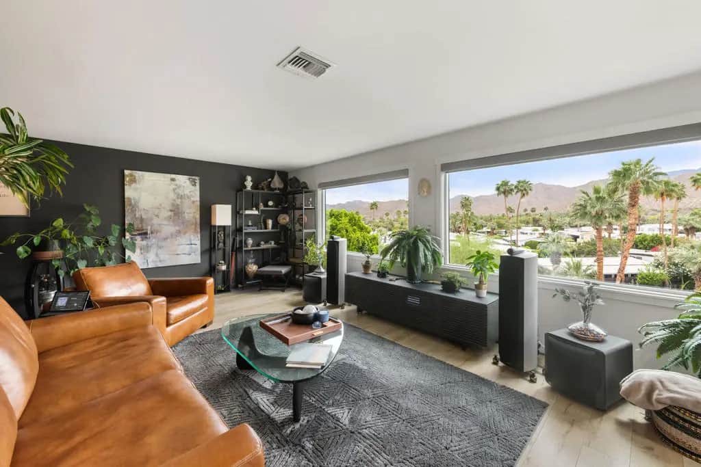 44 Country Club Drive, Palm Desert, CA — listing photo 1