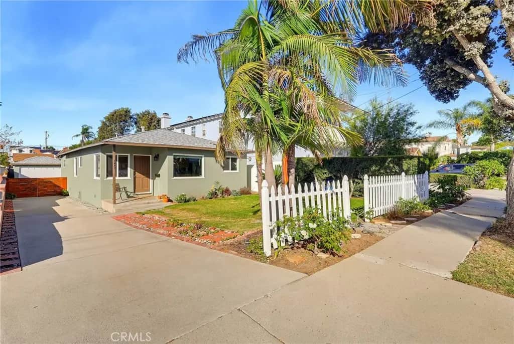 1027 Avenue C, Redondo Beach, CA — listing photo 1