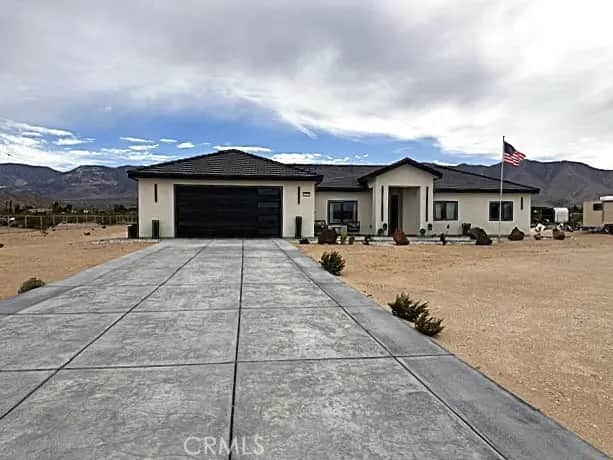 31445 Clark, Lucerne Valley, CA — listing photo 1