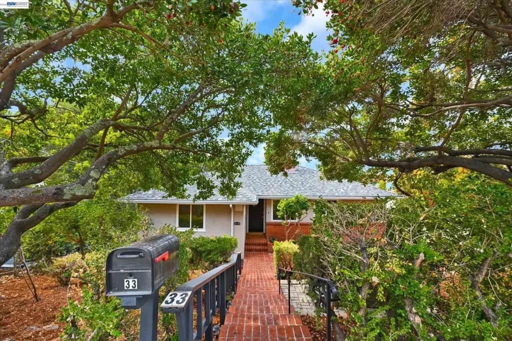 33 Buckeye Ave, Oakland, CA — listing photo 1