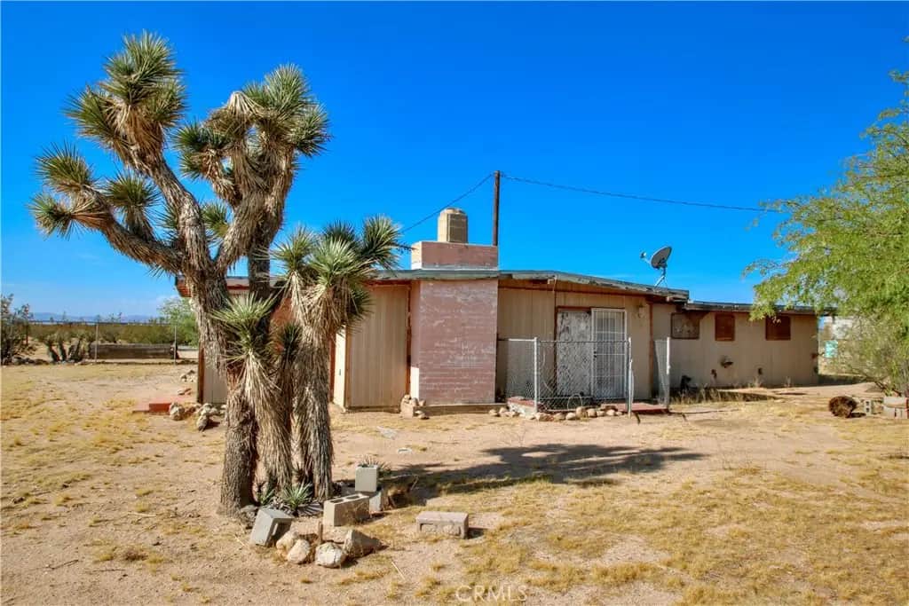 62105 Moon Drive, Joshua Tree, CA — listing photo 1