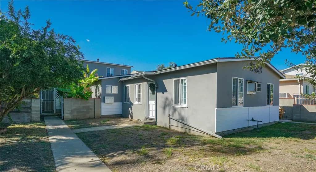 7043 Hazeltine Avenue, Van Nuys, CA — listing photo 1