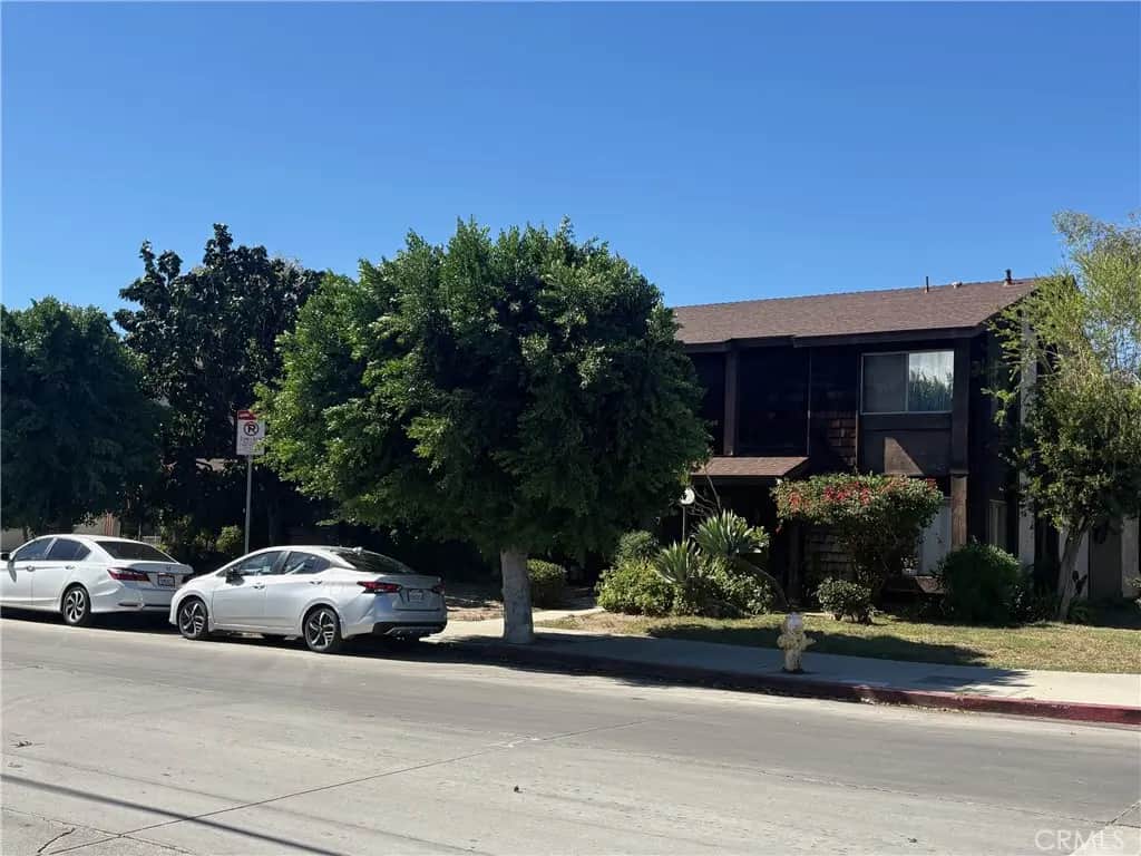 8457 Burnet Avenue 1, North Hills, CA — listing photo 1
