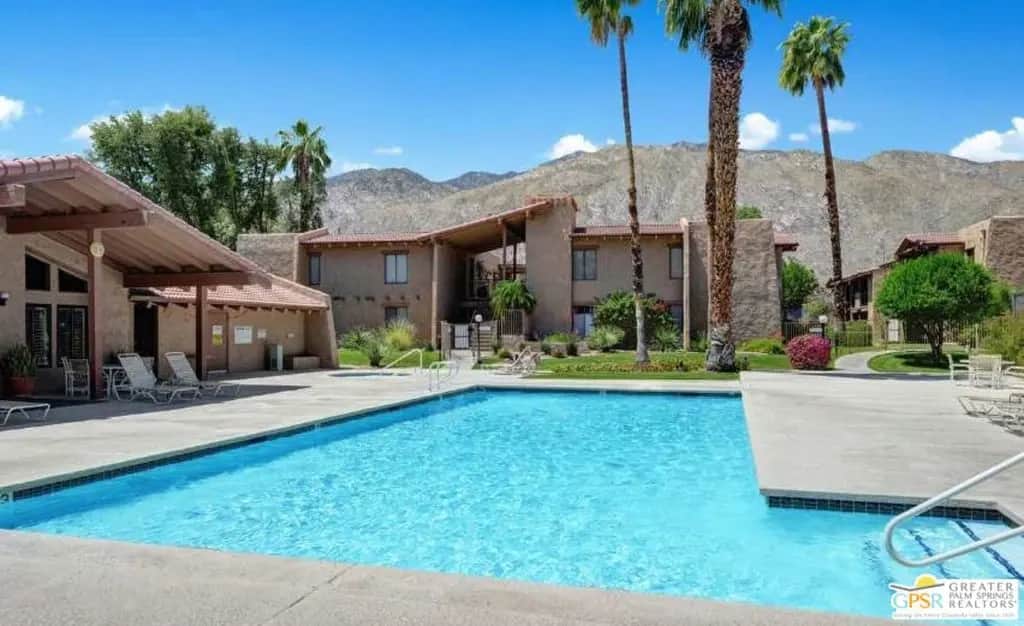 1050 E Ramon Road 4, Palm Springs, CA — listing photo 1