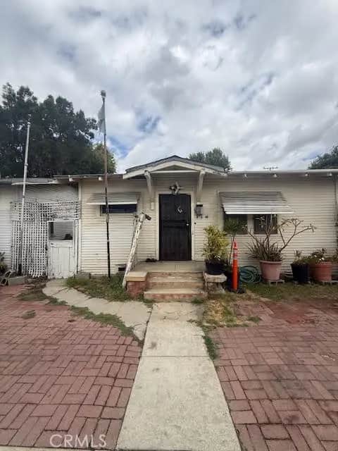8201 Morton, Los Angeles, CA — listing photo 1