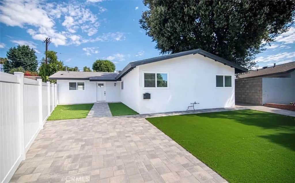22831 Burton, West Hills, CA — listing photo 1