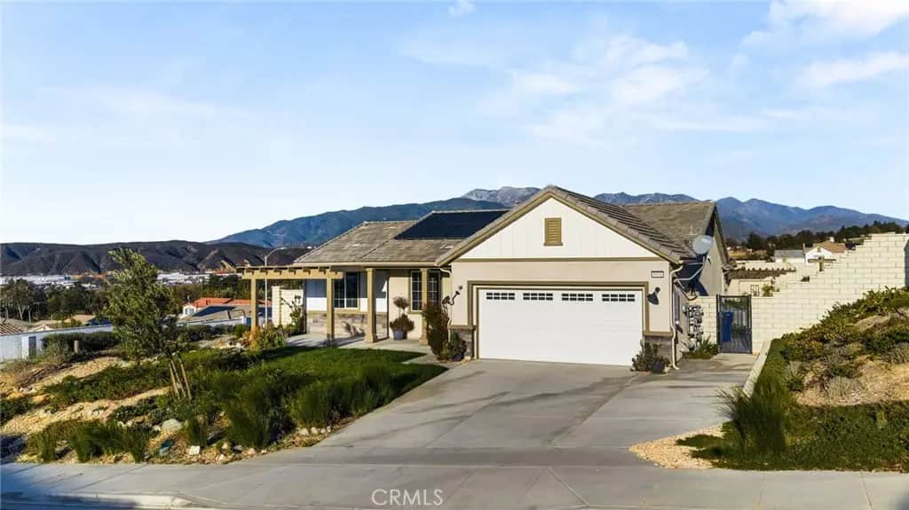 6954 N. Curtis Lane, San Bernardino, CA — listing photo 1