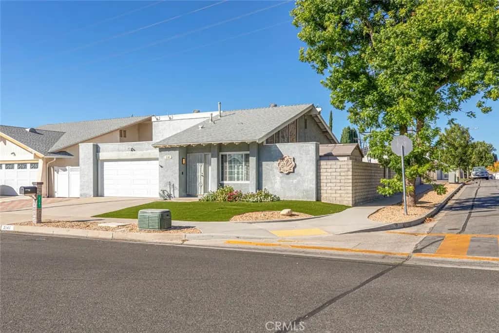 2141 Hietter Avenue, Simi Valley, CA — listing photo 1