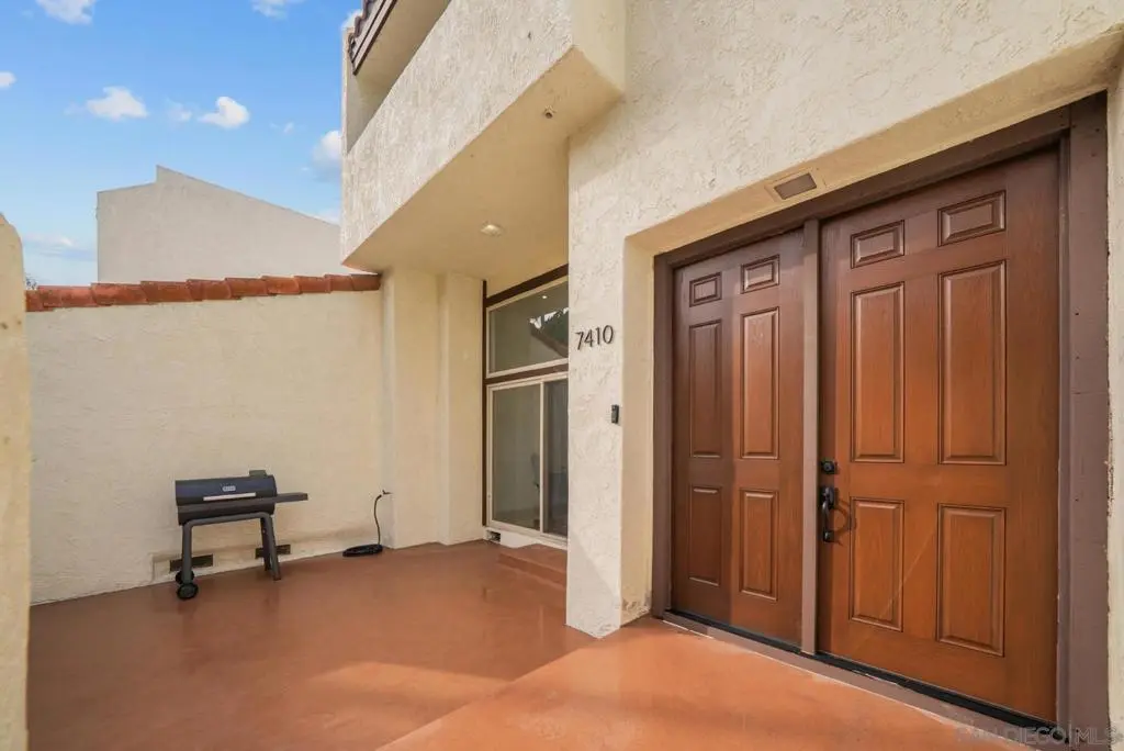 7410 Caminito Carlotta, San Diego, CA — listing photo 1