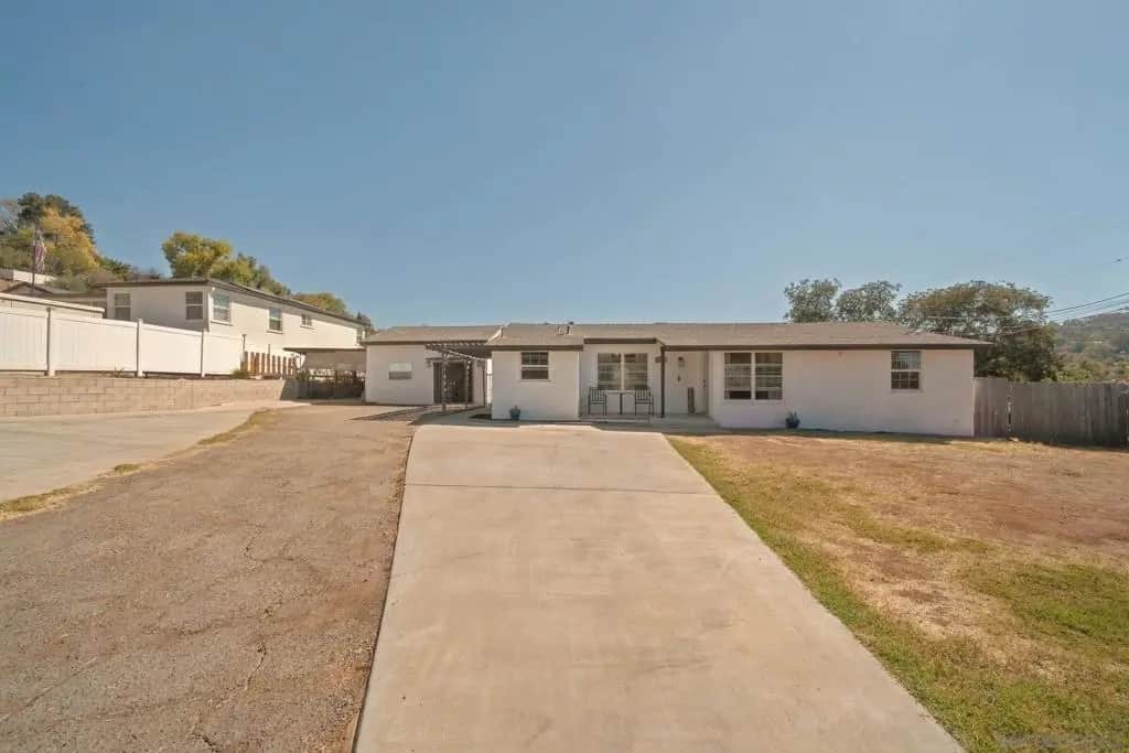 3555 Helix St, Spring Valley, CA — listing photo 1