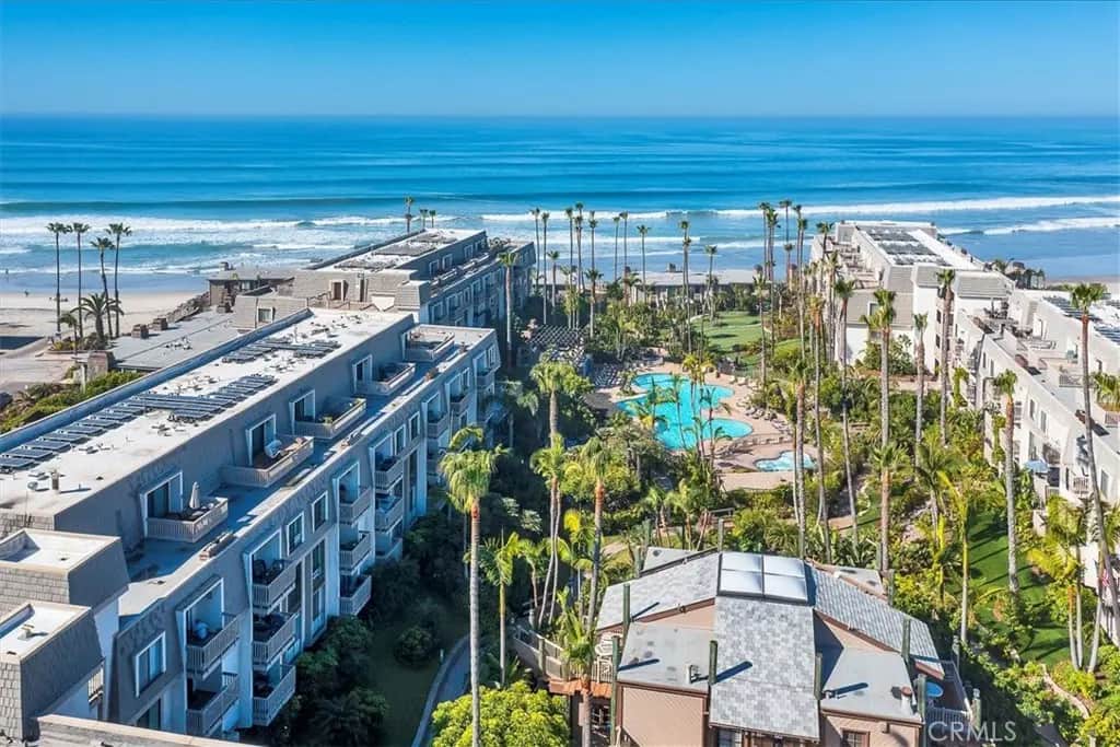 999 N Pacific B200, Oceanside, CA — listing photo 1