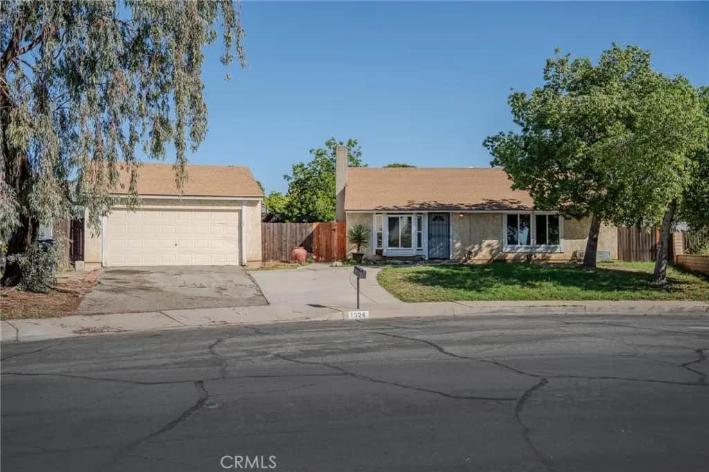 1324 W Morgan, Rialto, CA — listing photo 1