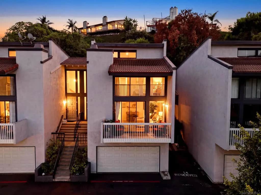 2427 La Costa A, Carlsbad, CA — listing photo 1