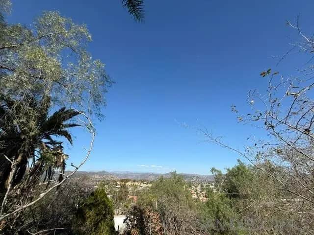 1113 E 5th Ave, Escondido, CA — listing photo 1
