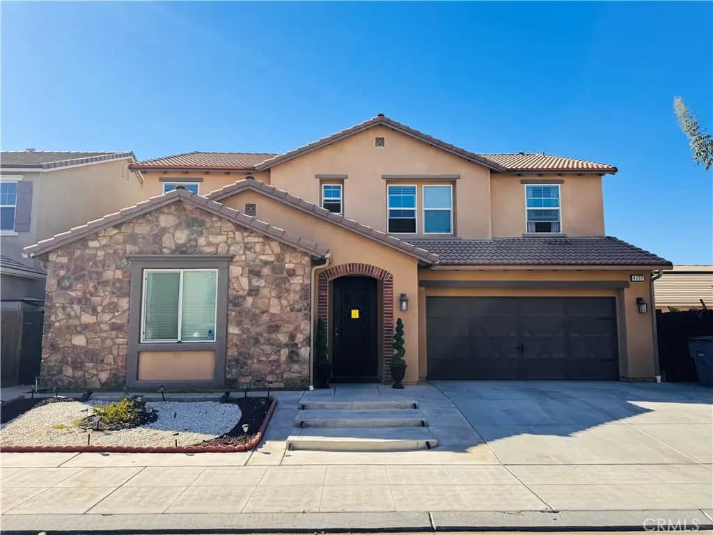 4237 N Rosalia, Fresno, CA — listing photo 1