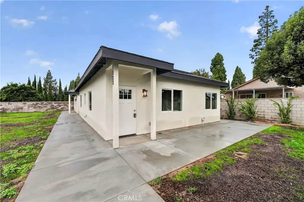 1022 W Francis Street B, Ontario, CA — listing photo 1