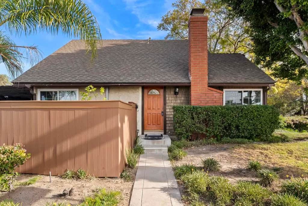 10665 Escobar Drive, San Diego, CA — listing photo 1