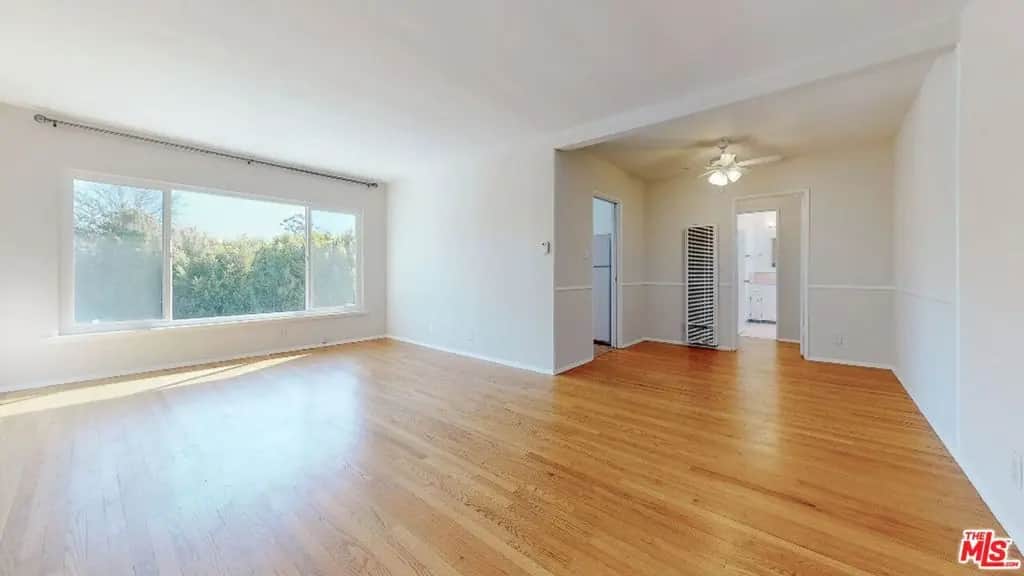 11284 Montana Avenue 25, Los Angeles, CA — listing photo 1