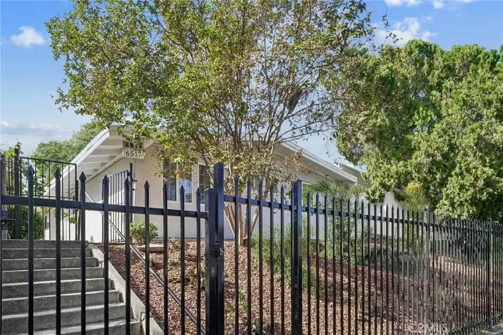 6519 Tampa, Reseda, CA — listing photo 1