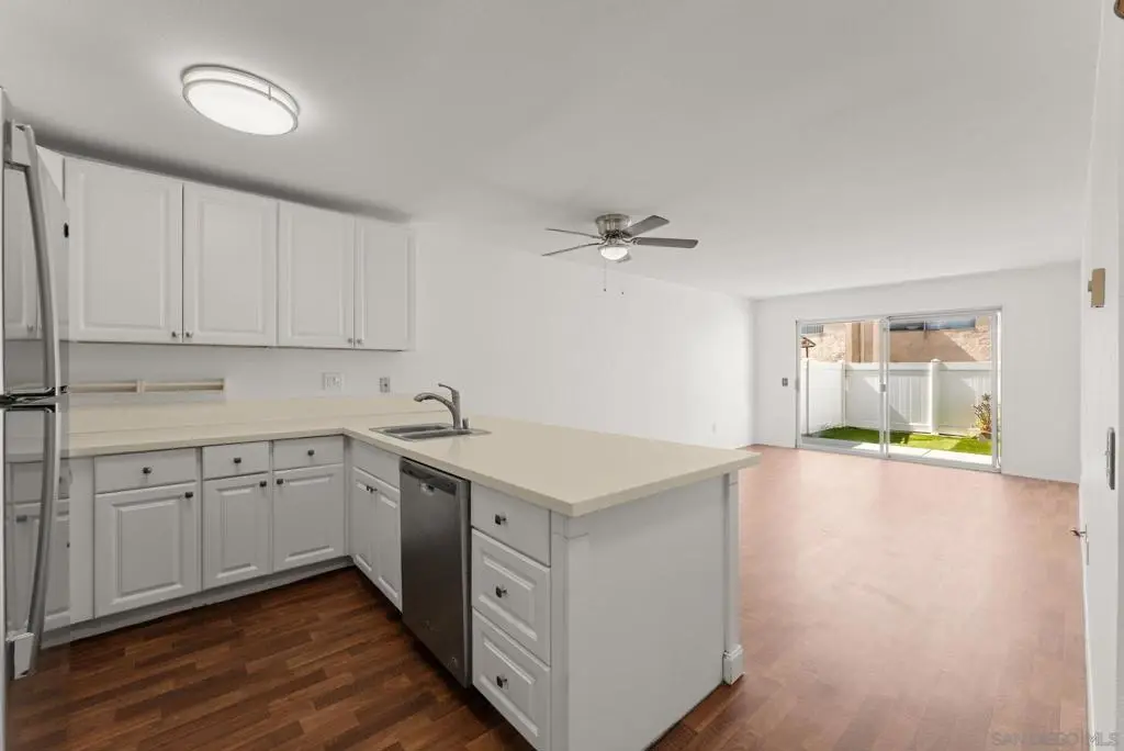 8034 Linda Vista 1Q, San Diego, CA — listing photo 1